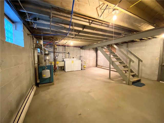 307 ROUP AVENUE, Friendship Park, PA 15232