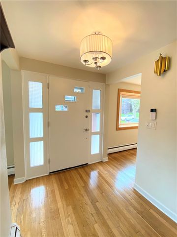 307 ROUP AVENUE, Friendship Park, PA 15232