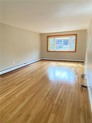 307 ROUP AVENUE, Friendship Park, PA 15232