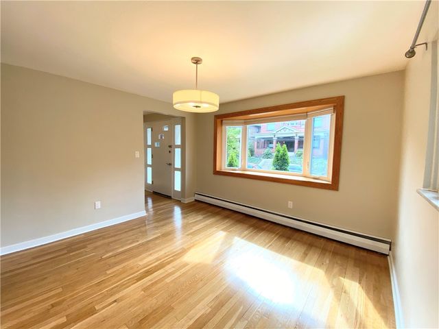 307 ROUP AVENUE, Friendship Park, PA 15232
