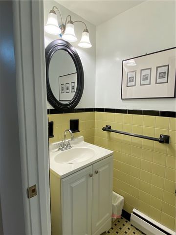 307 ROUP AVENUE, Friendship Park, PA 15232