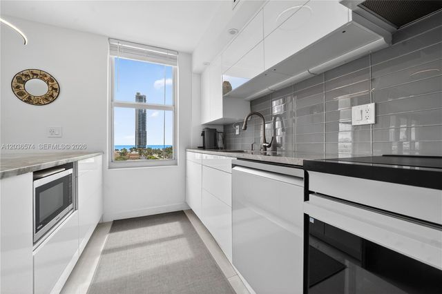 231 174th St 818, Sunny Isles Beach, FL 33160