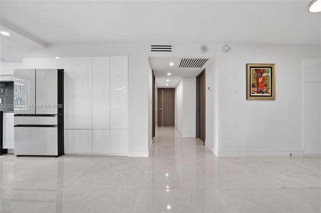 231 174th St 818, Sunny Isles Beach, FL 33160