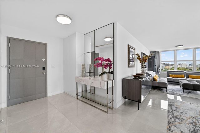 231 174th St 818, Sunny Isles Beach, FL 33160