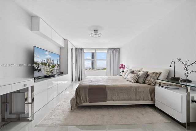 231 174th St 818, Sunny Isles Beach, FL 33160