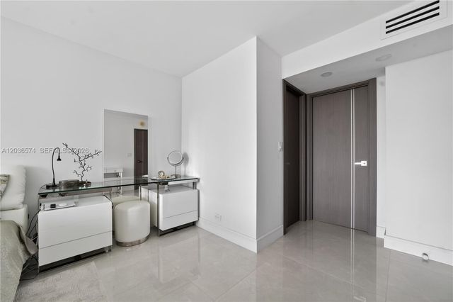 231 174th St 818, Sunny Isles Beach, FL 33160