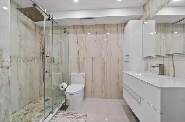 231 174th St 818, Sunny Isles Beach, FL 33160