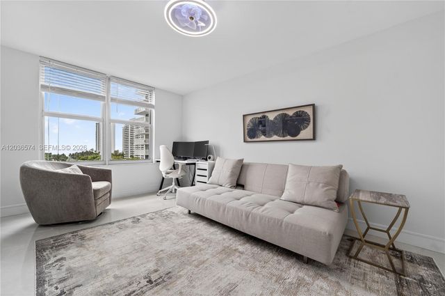 231 174th St 818, Sunny Isles Beach, FL 33160
