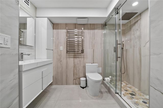 231 174th St 818, Sunny Isles Beach, FL 33160