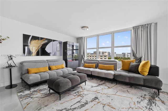 231 174th St 818, Sunny Isles Beach, FL 33160