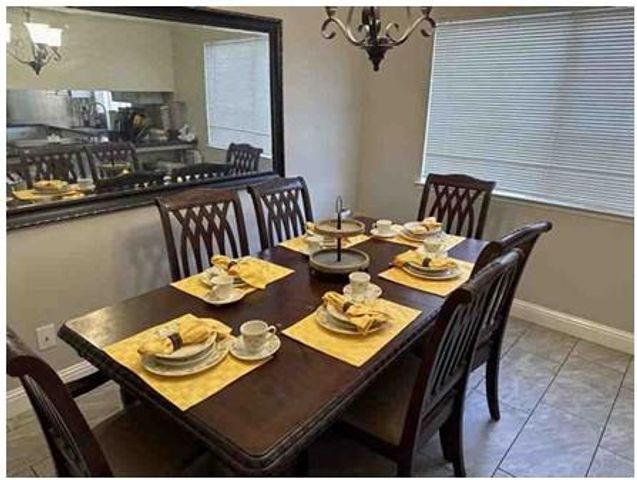 984 Summerset Lane, Madera, CA 93637