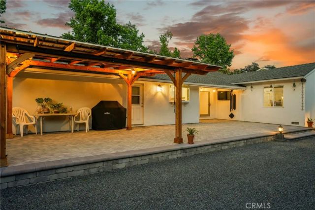 9419 Creemore Drive, Tujunga, CA 91042