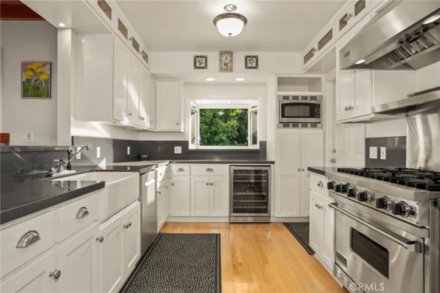 9419 Creemore Drive, Tujunga, CA 91042
