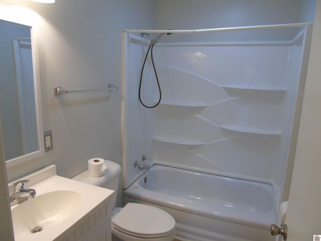 77 Lincoln, Cadiz, KY 42211