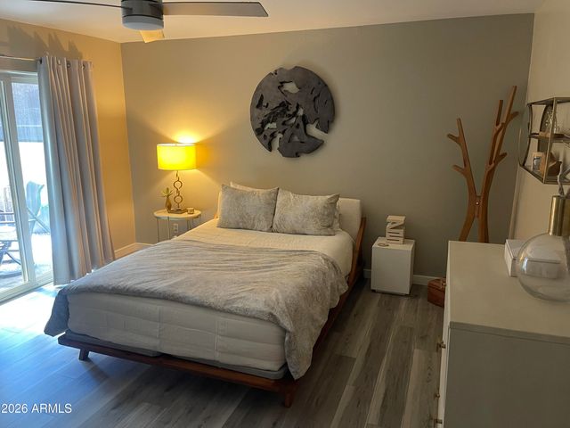 2701 E CACTUS Road, Phoenix, AZ 85032