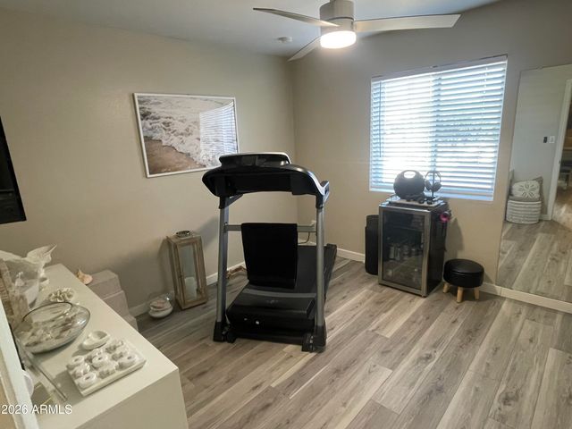 2701 E CACTUS Road, Phoenix, AZ 85032