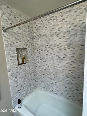 2701 E CACTUS Road, Phoenix, AZ 85032