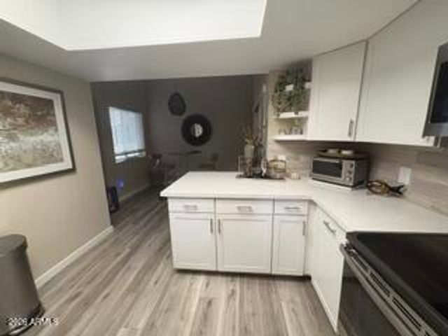 2701 E CACTUS Road, Phoenix, AZ 85032