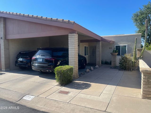 2701 E CACTUS Road, Phoenix, AZ 85032