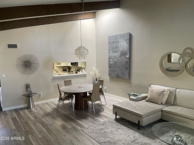 2701 E CACTUS Road, Phoenix, AZ 85032