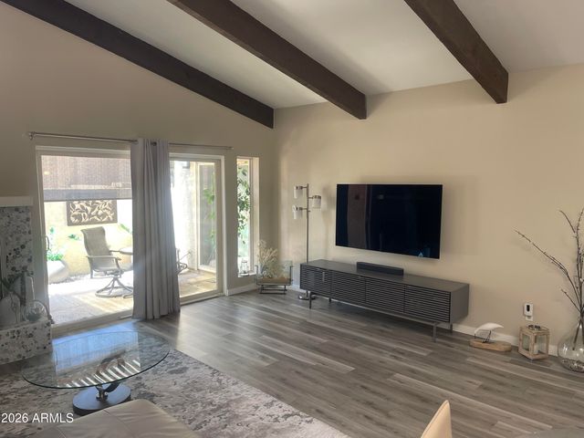 2701 E CACTUS Road, Phoenix, AZ 85032