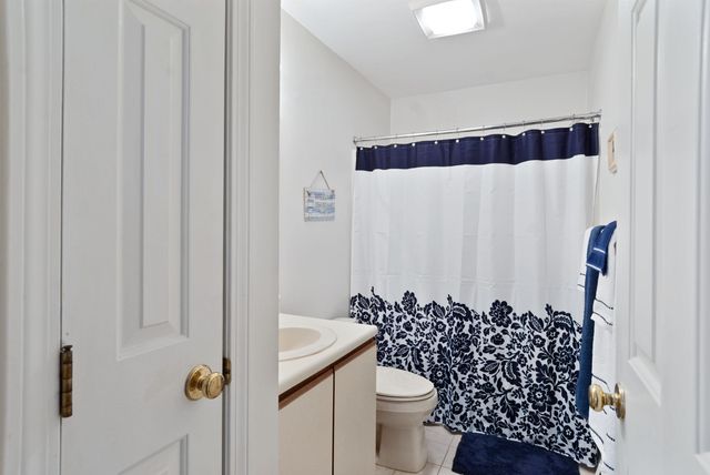 2B Rosewood Lane, York, ME 03909