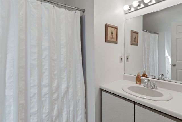 2B Rosewood Lane, York, ME 03909