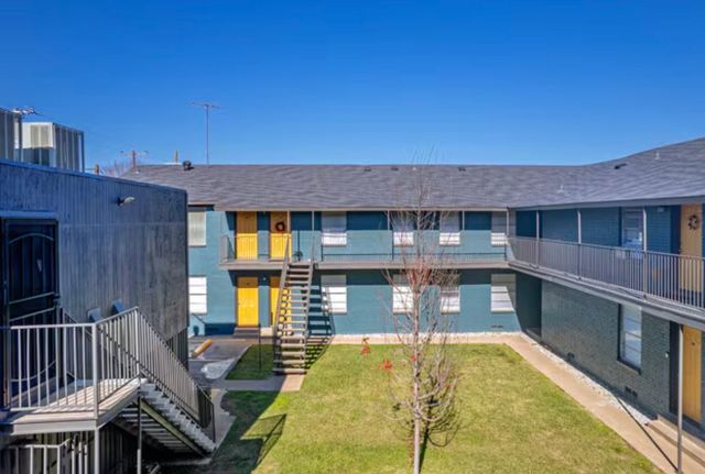 2211 S Vernon Avenue 109, Dallas, TX 75224