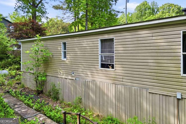 226 Chivalry Lane, Ball Ground, GA 30107