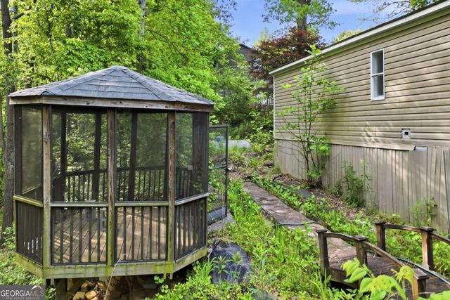 226 Chivalry Lane, Ball Ground, GA 30107