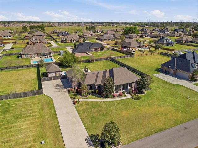1777 Deerfield Drive, Lake Charles, LA 70611