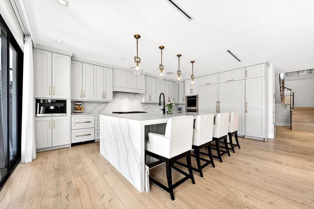 1520 SE 10th Street, Fort Lauderdale, FL 33316