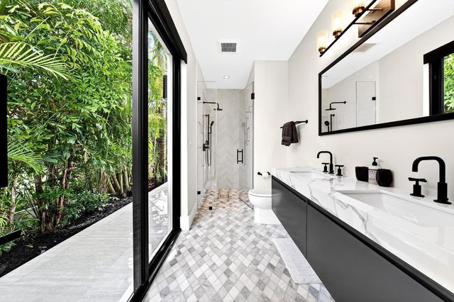 1520 SE 10th Street, Fort Lauderdale, FL 33316