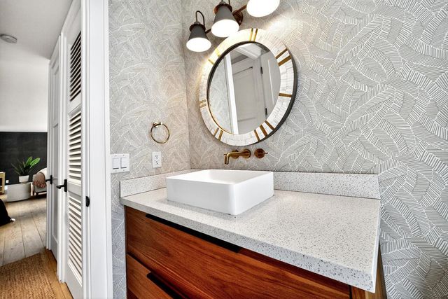 1520 SE 10th Street, Fort Lauderdale, FL 33316