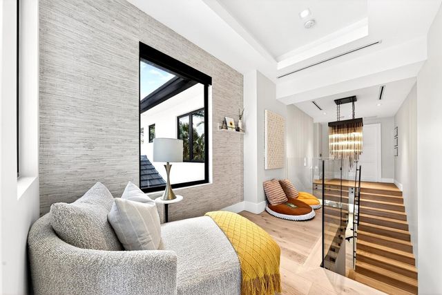 1520 SE 10th Street, Fort Lauderdale, FL 33316