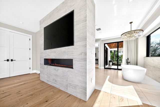 1520 SE 10th Street, Fort Lauderdale, FL 33316