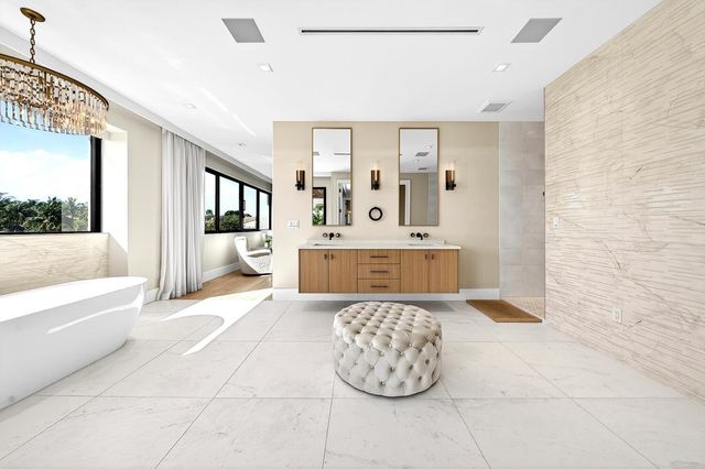 1520 SE 10th Street, Fort Lauderdale, FL 33316