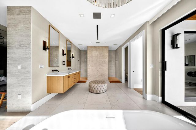 1520 SE 10th Street, Fort Lauderdale, FL 33316