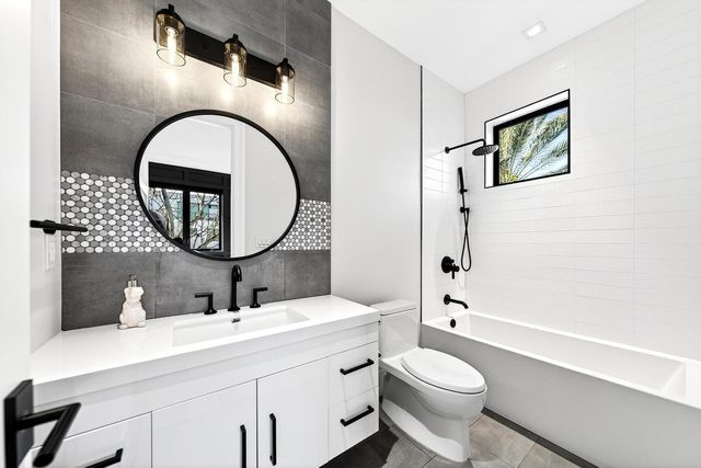 1520 SE 10th Street, Fort Lauderdale, FL 33316