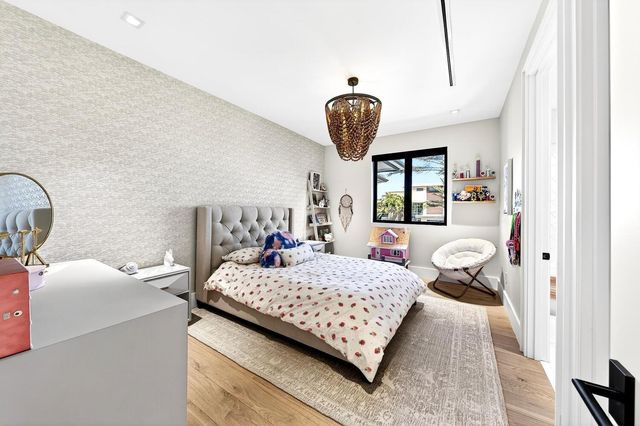 1520 SE 10th Street, Fort Lauderdale, FL 33316