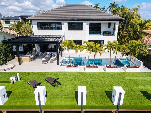 1520 SE 10th Street, Fort Lauderdale, FL 33316