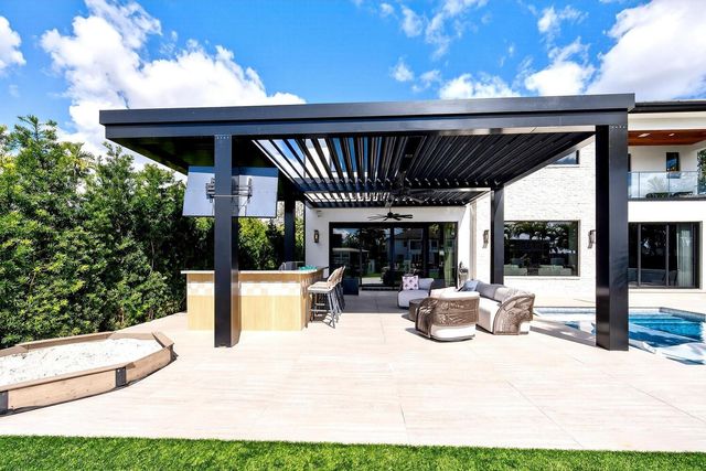 1520 SE 10th Street, Fort Lauderdale, FL 33316