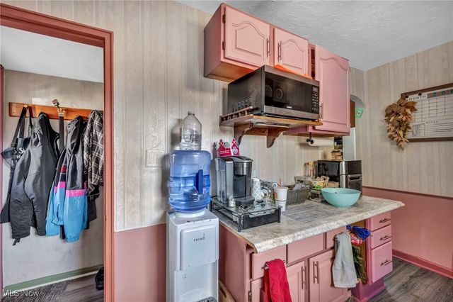 1646 Highview Avenue, Akron, OH 44301