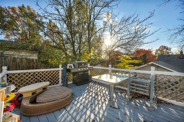 1646 Highview Avenue, Akron, OH 44301