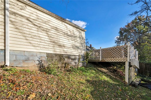 1646 Highview Avenue, Akron, OH 44301