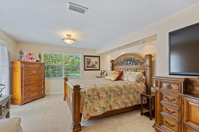 2551 Cross Country, Port Orange, FL 32128