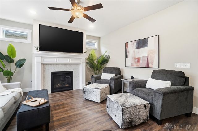 1444 Triple Crown Way, Beavercreek Twp, OH 45385