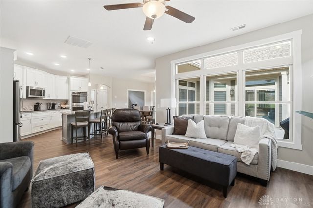 1444 Triple Crown Way, Beavercreek Twp, OH 45385