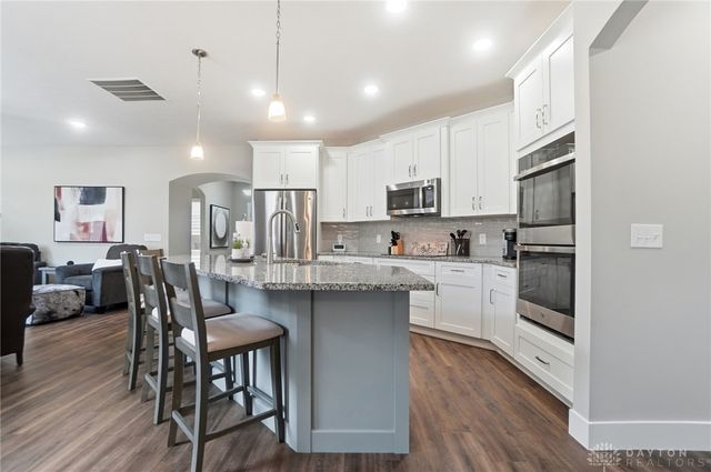 1444 Triple Crown Way, Beavercreek Twp, OH 45385