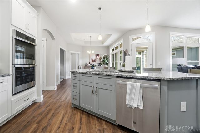 1444 Triple Crown Way, Beavercreek Twp, OH 45385